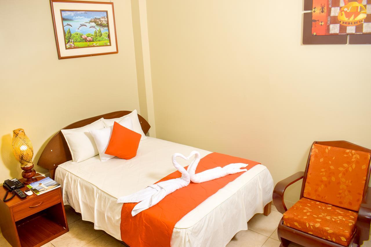Hotel Ventura Isabel Икитос Екстериор снимка