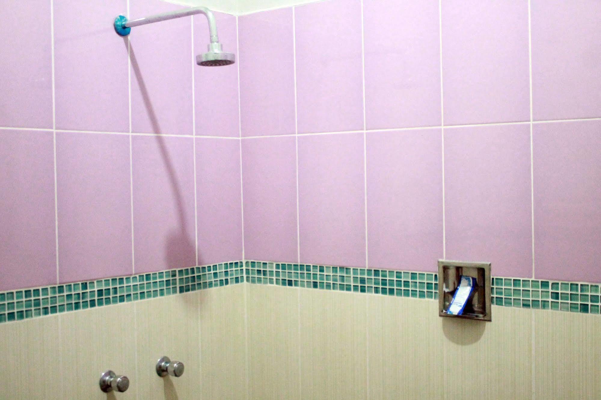 Hotel Ventura Isabel Икитос Екстериор снимка