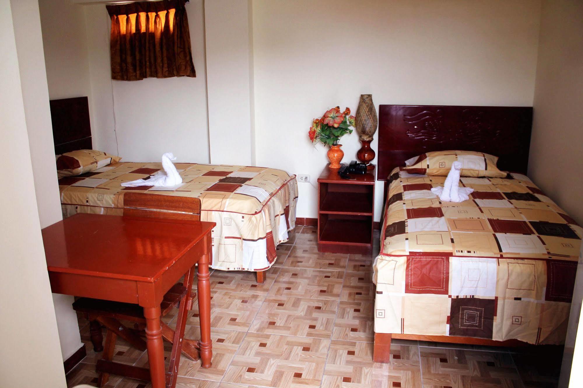 Hotel Ventura Isabel Икитос Екстериор снимка