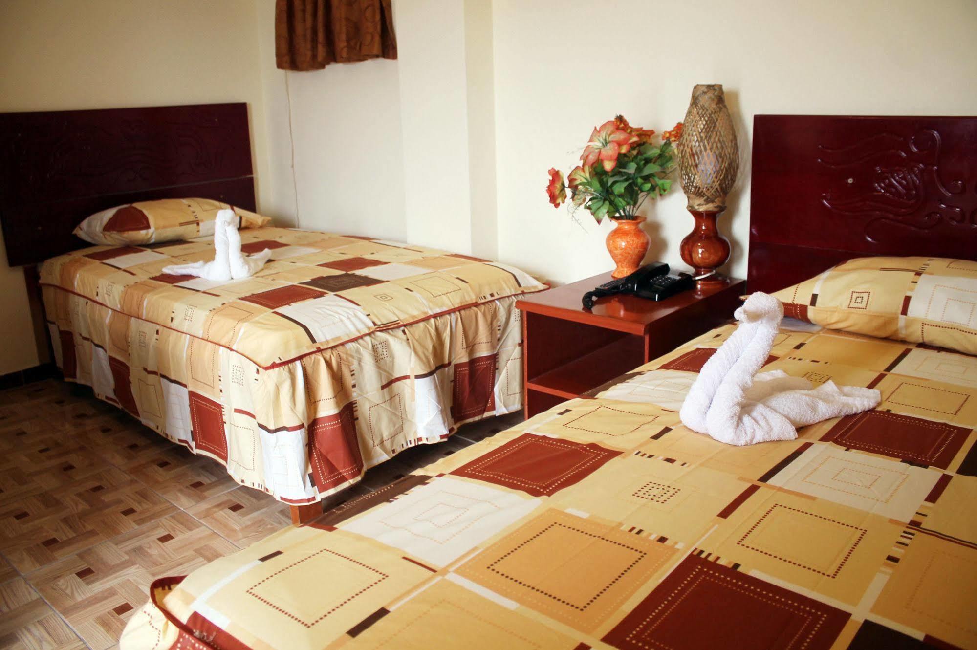 Hotel Ventura Isabel Икитос Екстериор снимка